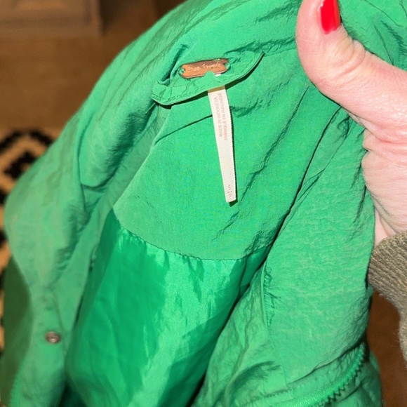FREE PEOPLE PUFFER JACKET SIZE SMALL - Picture 5 of 5